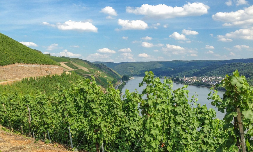 Image 3: Rhein-Moselgebiet: Doppel- oder Zweibettzimmer mit Halbpension