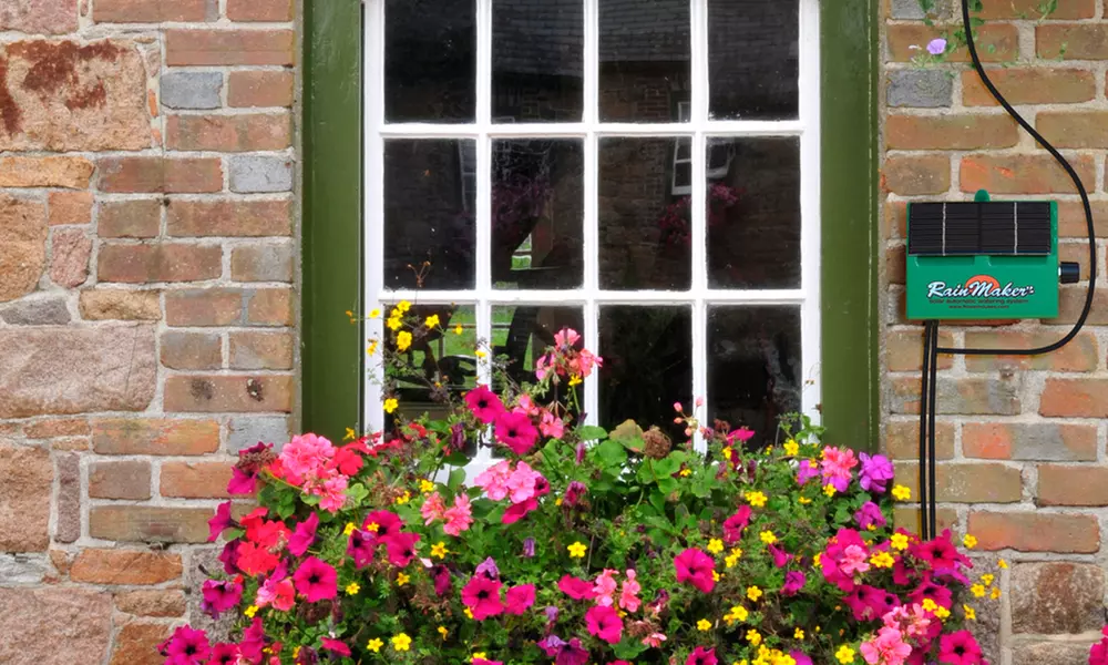 Solar RainMaker Plant Watering System - Primary Image