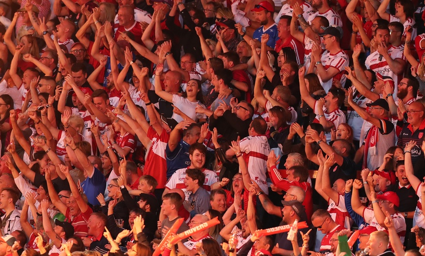 Image 3: Hull KR v Wakefield with Shirt: Child £30, Adult: £45