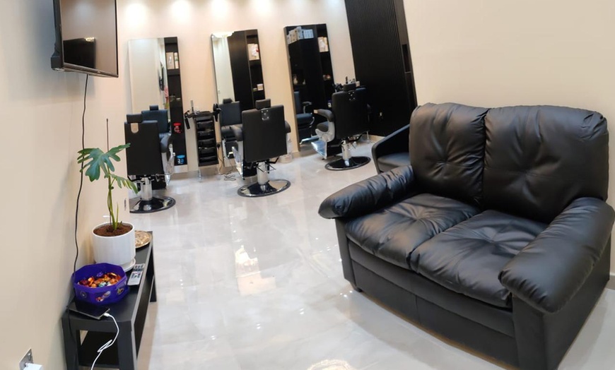 Image 3: Grooming Packages for Men at Kingsman Salon and Spa