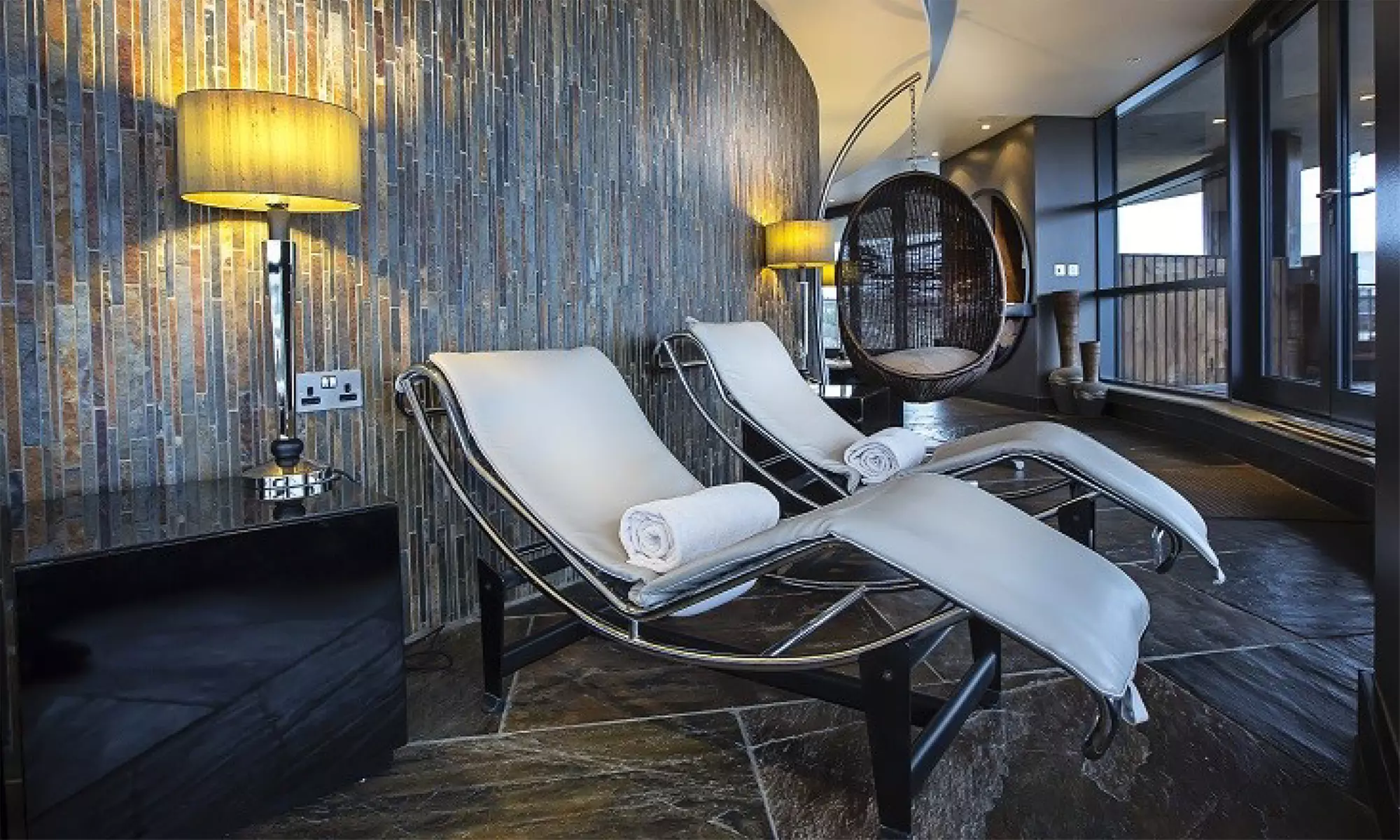 Enjoy an Evening Spa Access with Light Bites