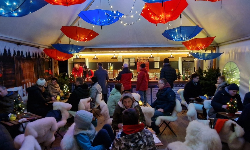 Image 4: 2x o. 4x Glühwein mit o. ohne Alkohol im Bogenhauser Winterzauberwald