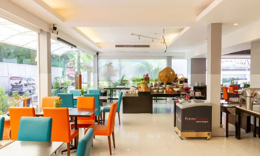 Image 15: ✈ 8-Day Bangkok and Phuket Vacation w/ Air from Great Value Vacations 