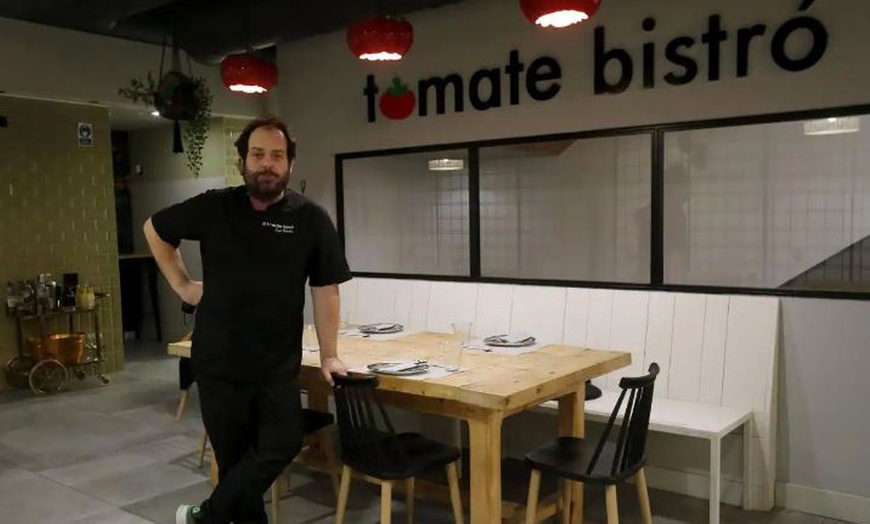 Image 11: Menú degustación para dos con un toque fusión en el centro de Gijón