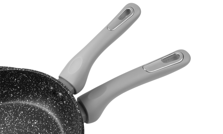 Image 4: Salter Two-Piece Fry Pan Set