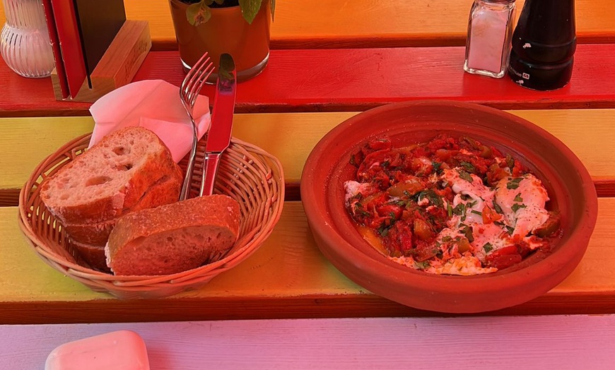 Image 4: Persisches Frühstück für Zwei im Süden Cafe