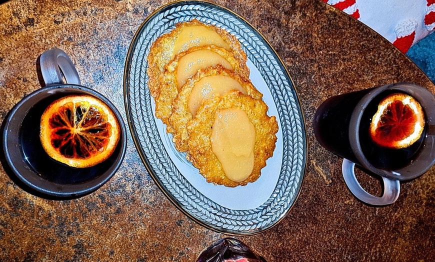 Image 4: Glühwein und Reibekuchen mit Apfelmus für 2 oder 4 Personen