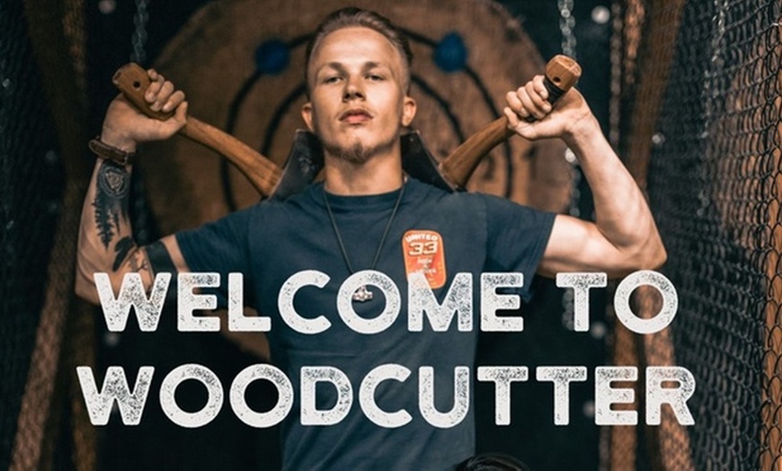 Image 1: Woodcutter: Axtwerfen auf Premiumniveau – purer Spaß mit der Axt