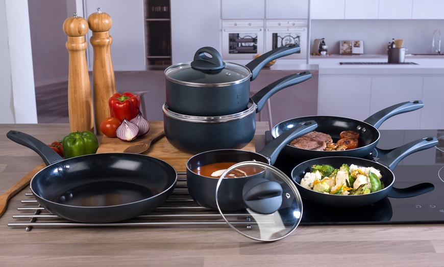 Image 18: Russell Hobbs Ceramic Cookware