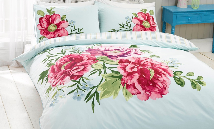 Image 5: Clearance Reversible Duvet Sets