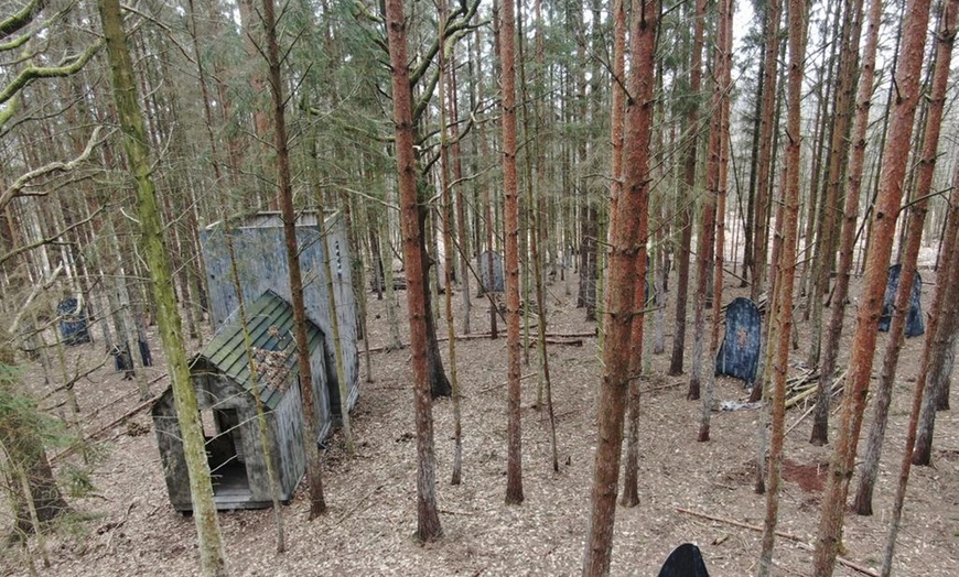 Image 6: Enjoy 3 Hour Paintball Session + 100 Paintballs For Up to Six People