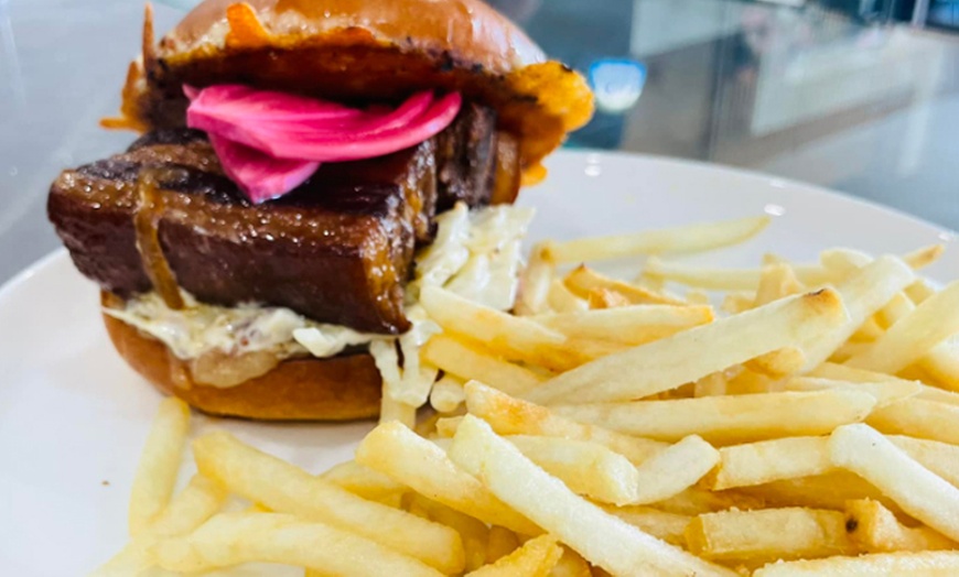 Image 5: Delicious All Day Brekky or Lunch Main Meal + Drink - 1, 2 or 4 People