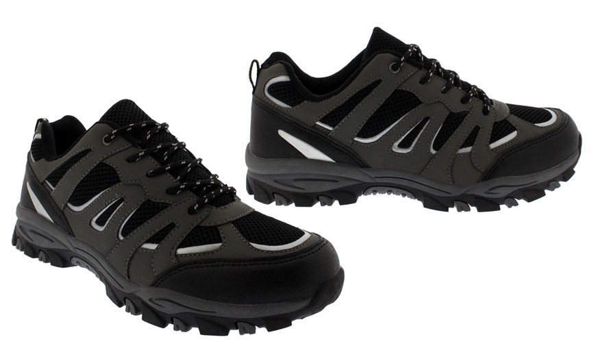 Image 5: Men's Outdoor Walking Trainers