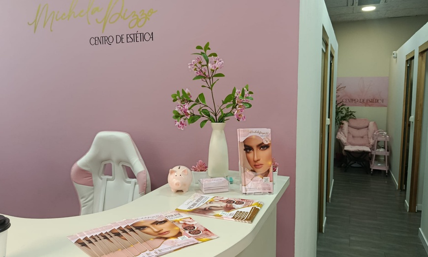 Image 7: Laminado de cejas con diseño, depilación y tinte personalizado