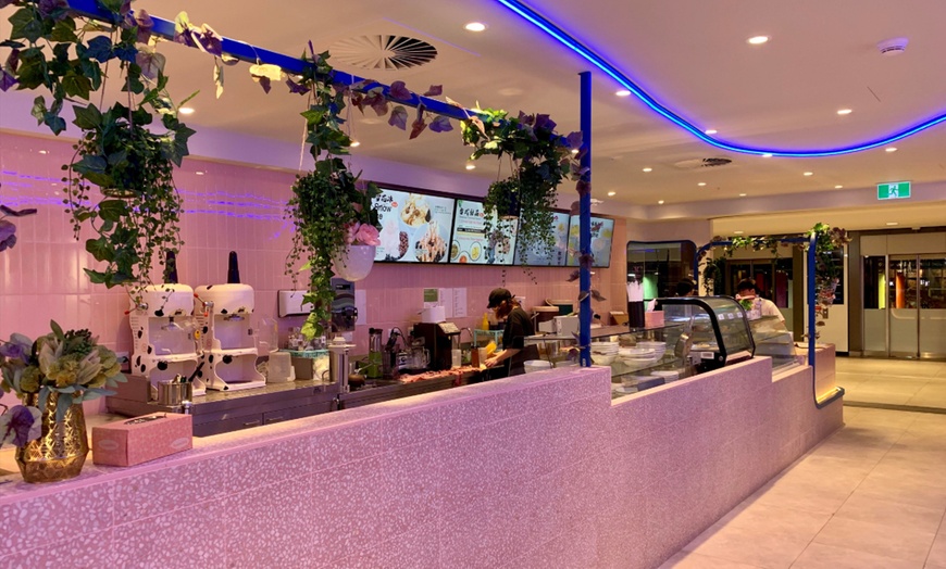 Image 4: Choice of Bubble Tea or Smoothie