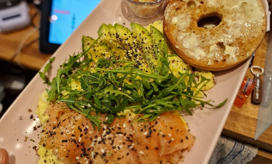 Image 4: Gesunder Frühstücks-Bagel oder -Brioche nach Wahl für 2 oder 4 Pers.