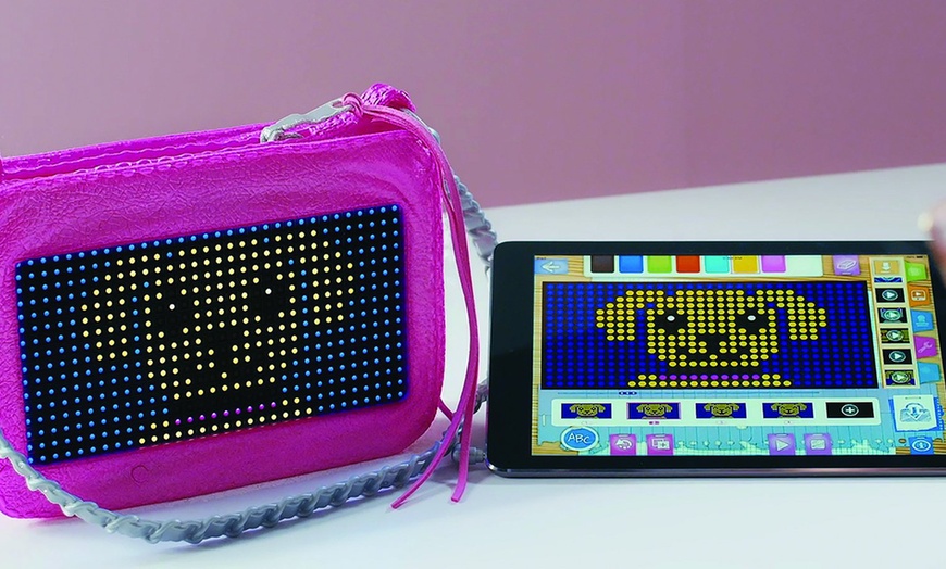 Image 3: MGA Smart Pixel Purse