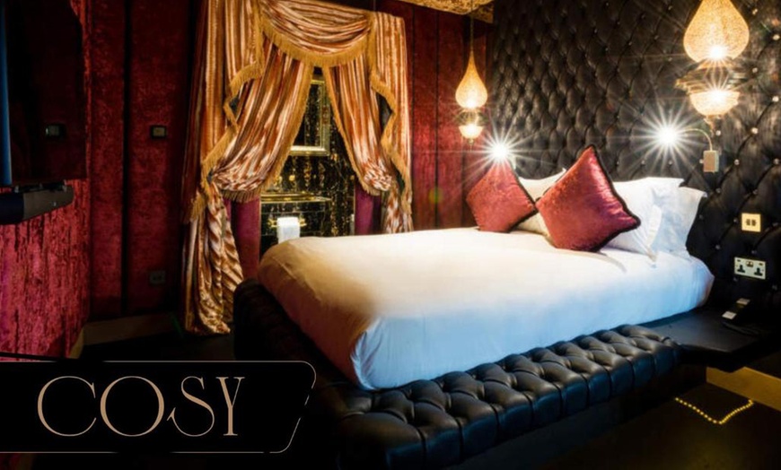 Image 13: 5* Decadent Hotel Break for Two with English or Thai Dining experience