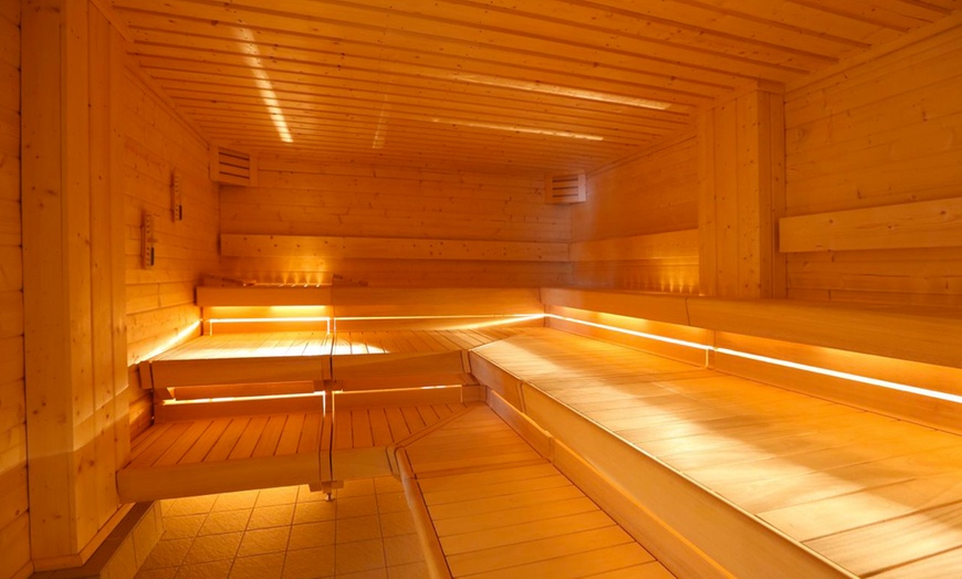 Image 8: Tageskarte: Sauna inkl. Peeling