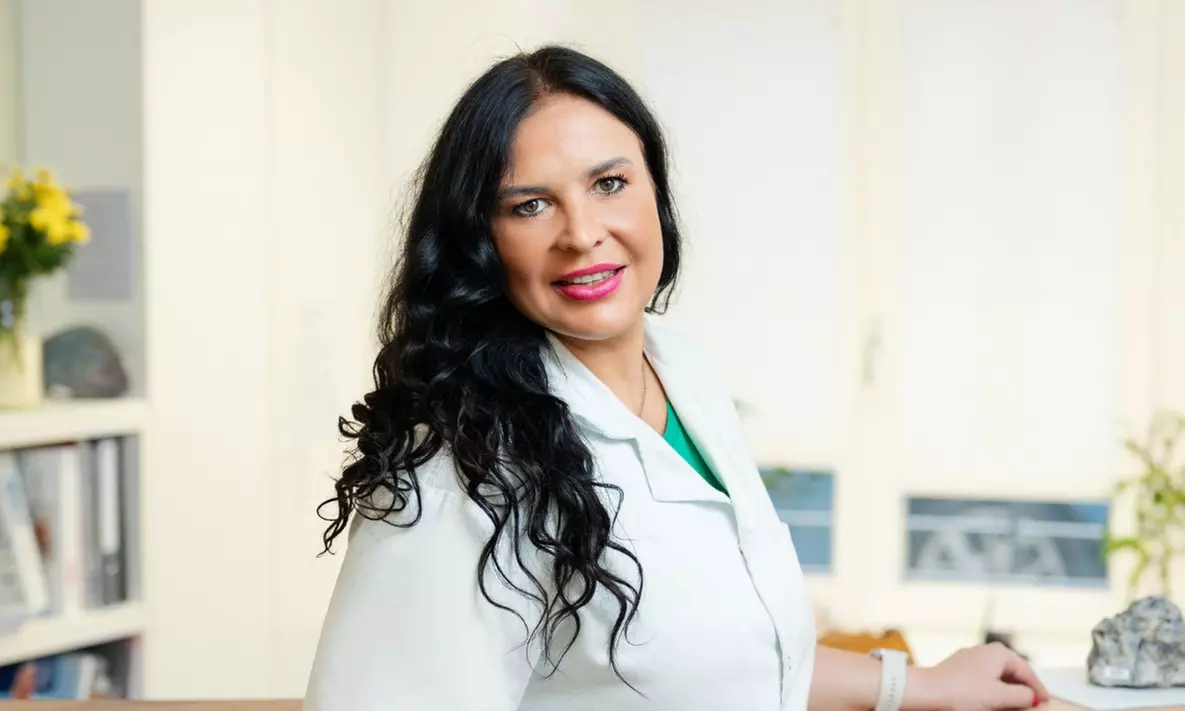 Hautverjüngende Behandlung mit Infrarot-Lichttherapie für 1 Person