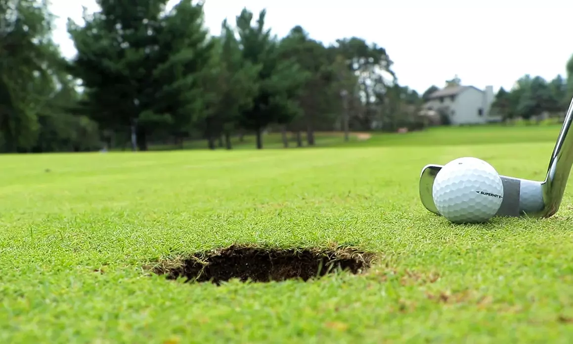 Savor the Swing: 9 or 18-Hole Course Deal – Your Golf Oasis! - Primary Image