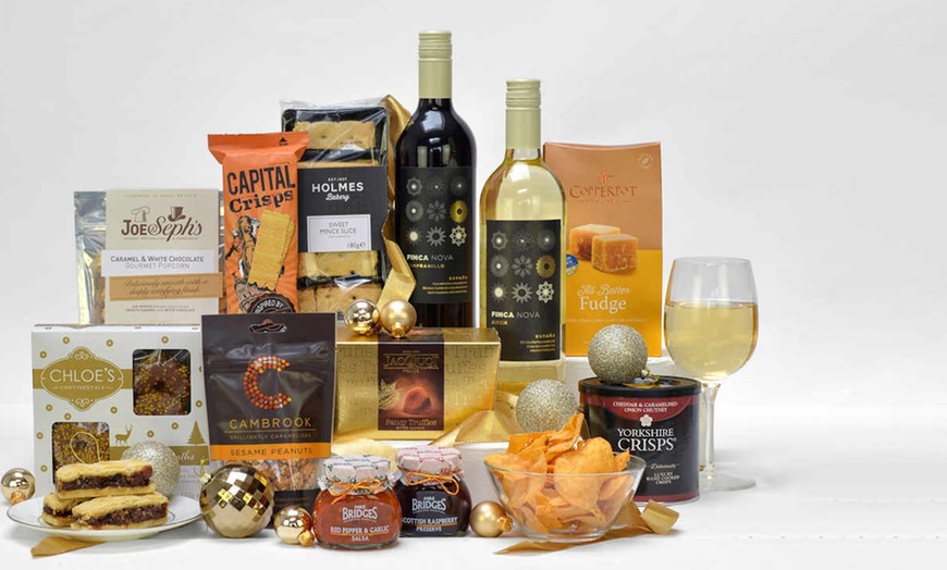 Image 1: Premium Christmas Gift Box with Wine, Cava or Prosecco 