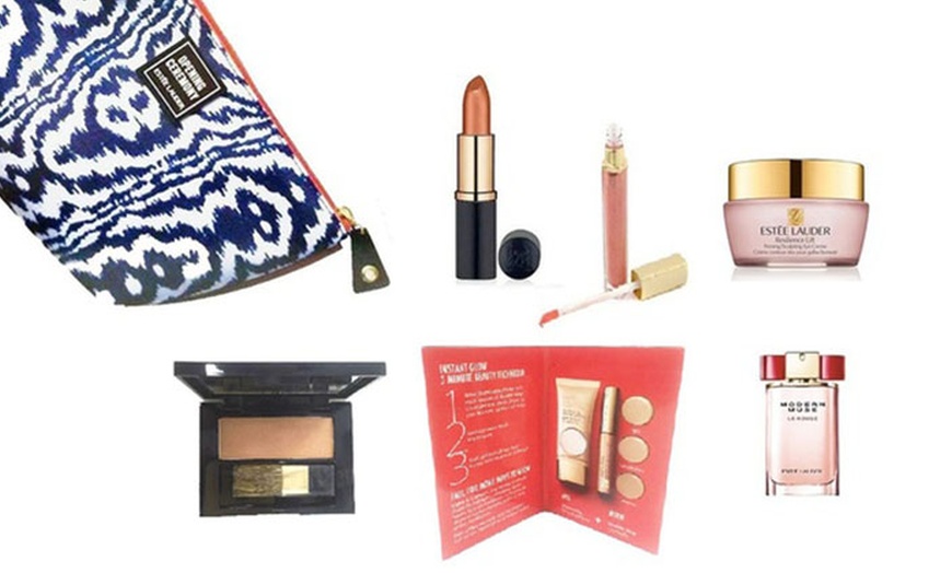 Image 13: Estee Lauder Make-Up Gift Sets