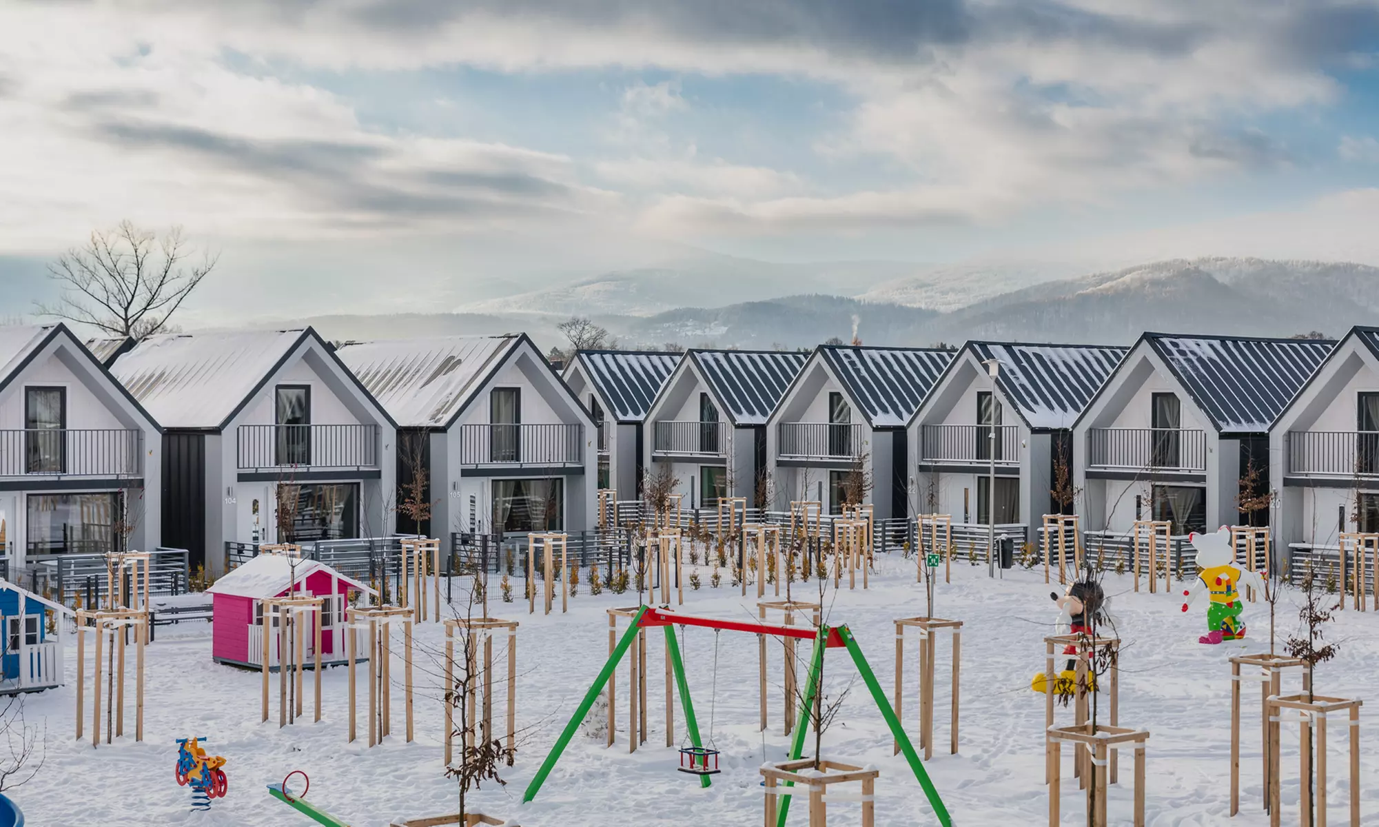 Morze/góry, 7 lokalizacji: 3-5 nocy dla 4 lub 9 osób