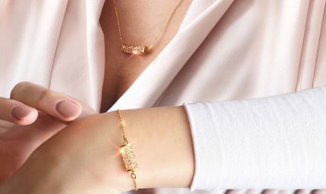 Ensemble de colliers et bracelets orné de cristaux Swarovski® de Ah! Jewellery® 
