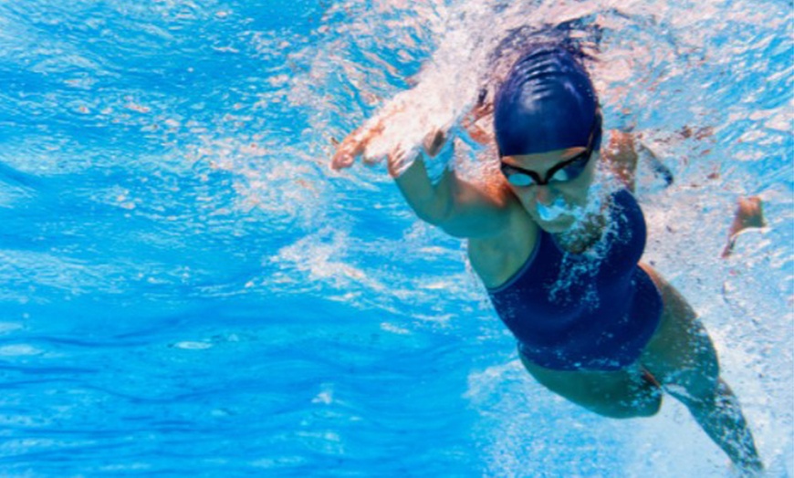 Image 3: Pases para la piscina en Palacio de deportes Benalmádena