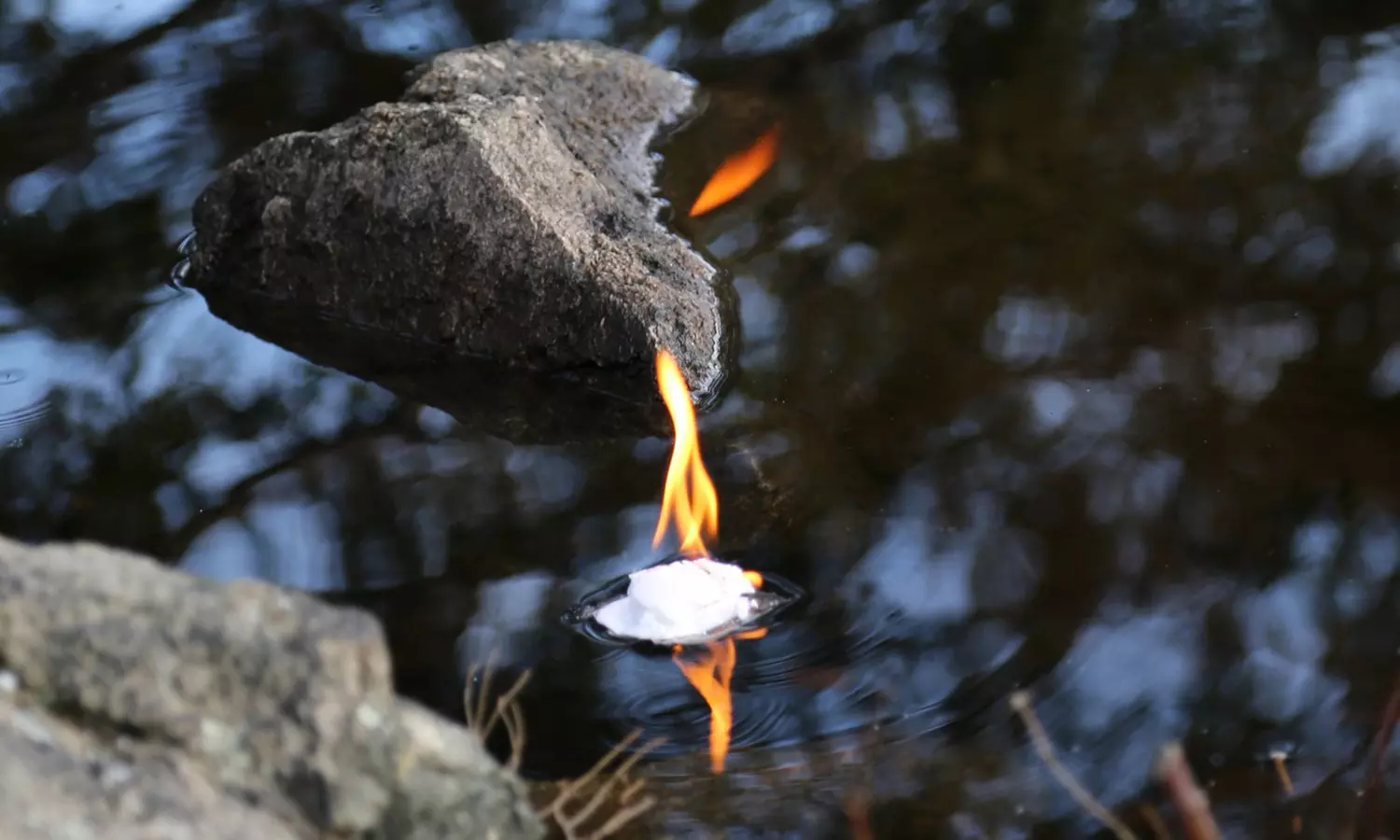 QuickFire Weatherproof Instant Fire Starters (35-Pack) - Second Medium