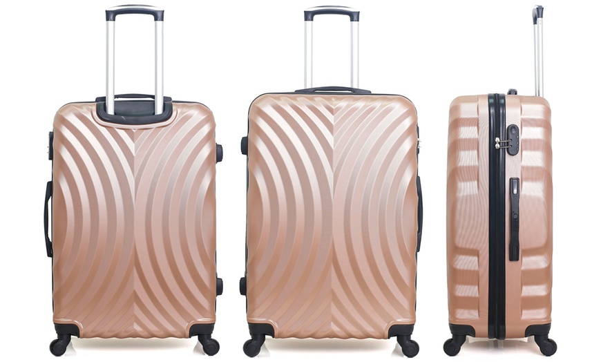 Image 27: Hero Set of Three Suitcases