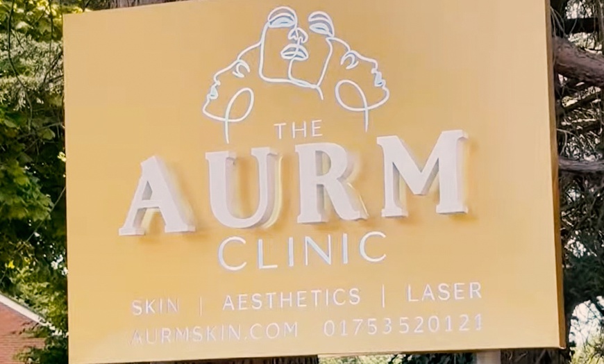 Image 5: Full Body or Back, Neck & Shoulder Massage with Foot Massage or Facial