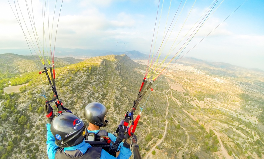 Image 3: Vuelo en parapente de 30 minutos con monitor experto para 1 persona