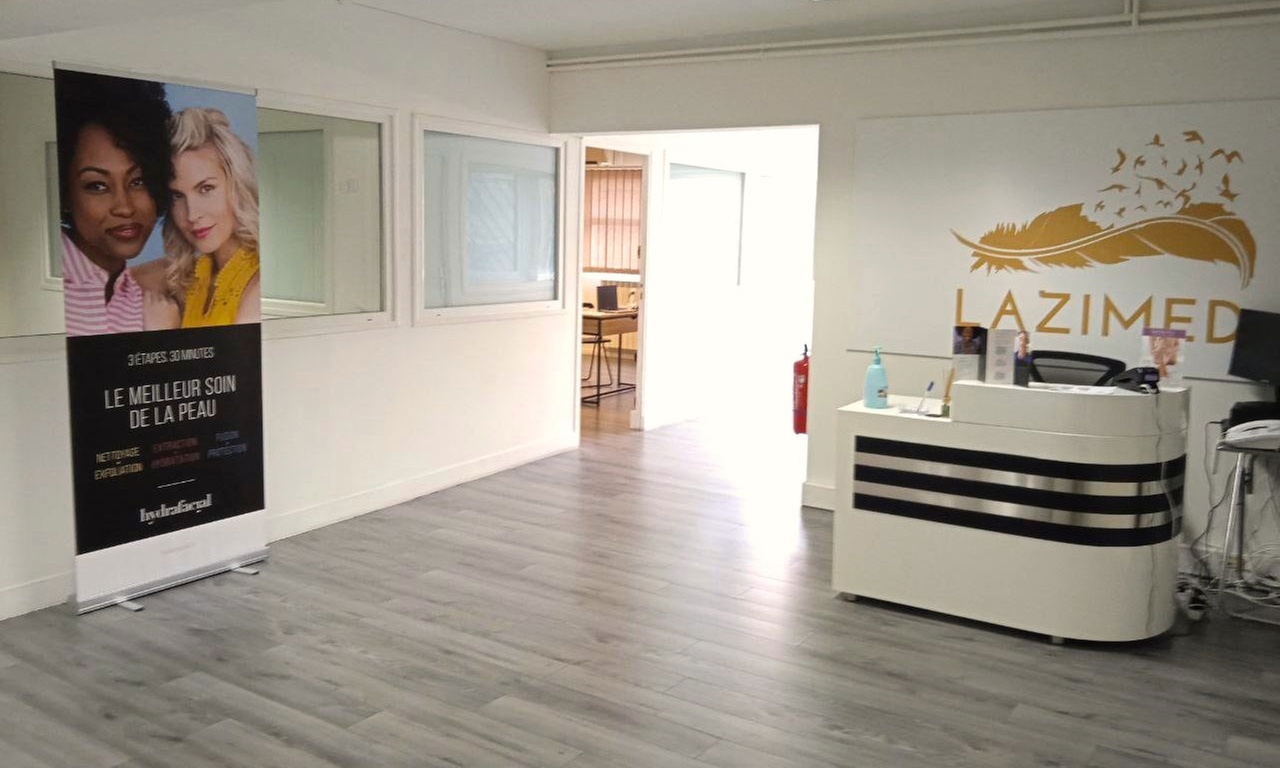 Massage détoxifiant du visage ou hydratation intense avec Lazimed