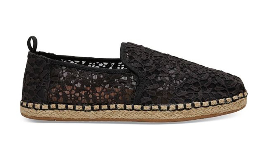 Image 3: Toms Lace Shoes