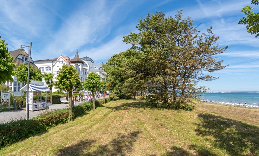 Image 9: Rügen/Ostseebad Binz: 2-4 Nächte mit Meerblick & Halbpension