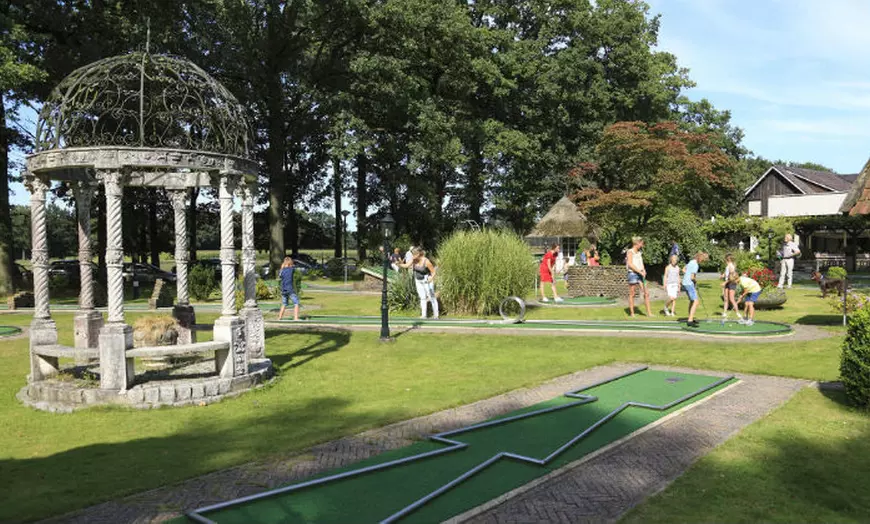Image 2: Speelpark met midgetgolf