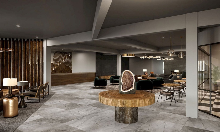 Image 4: Member Pricing: 4* Mountain Resort in Park City with Sweeping Views 
