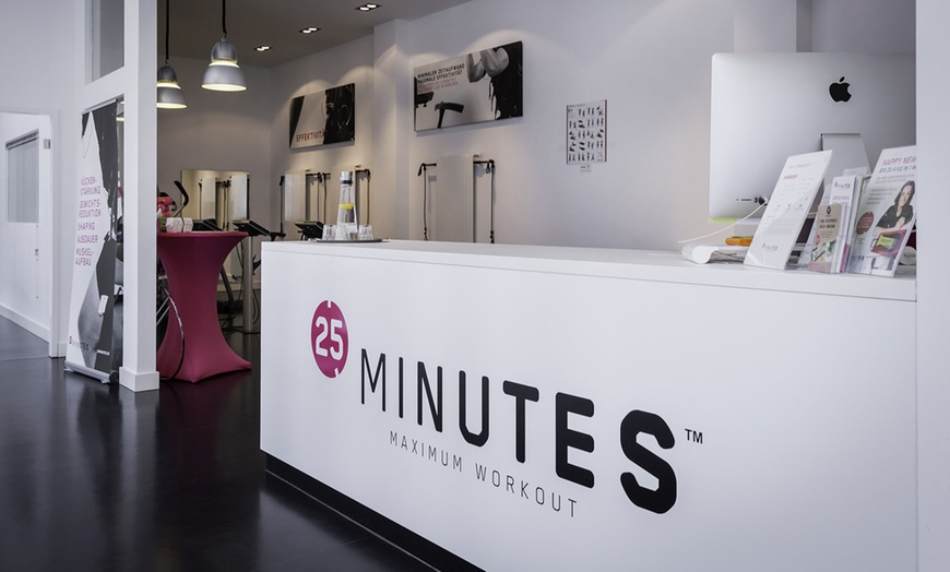 Image 1: Bis zu 51% Rabatt auf Fitnessstudio bei 25 Minutes München