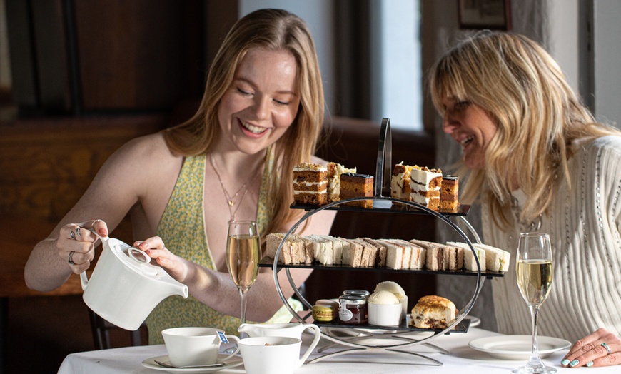 Image 2: Marco Pierre White's Sharing Steak for 2 with Cocktails or Mocktails