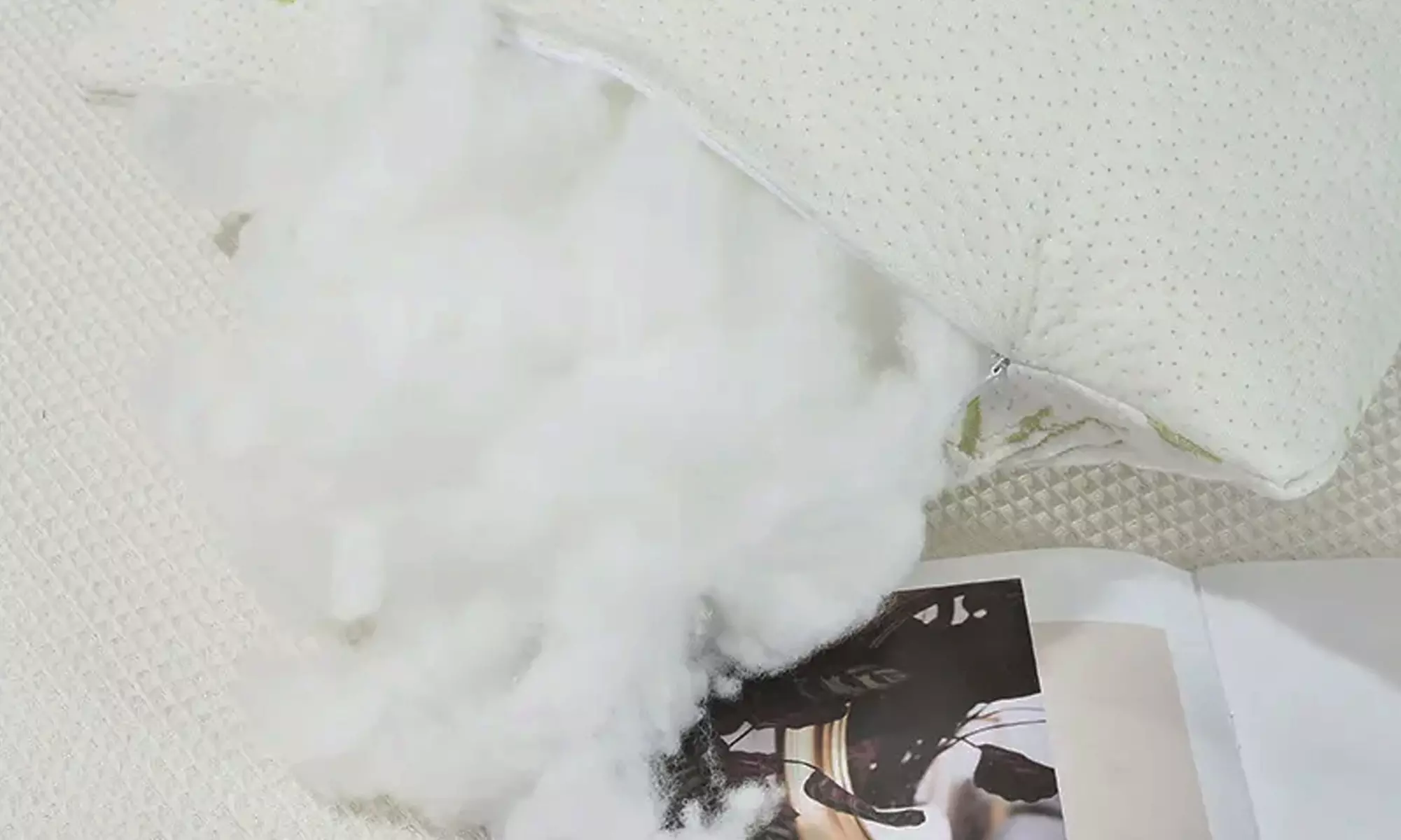 Oreillers "Papillon" en microfibre avec actifs de Bambou, déhoussable et lavable, hypoallergénique, 100 % coton,  Sampur - Second Medium