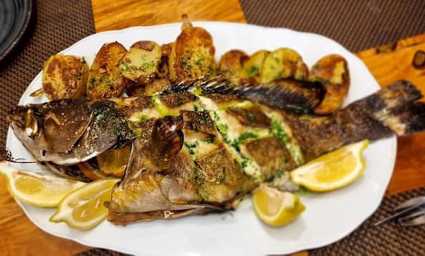 Image 7: Sabores mediterráneos: menú clásico o prémium para 2 o 4 personas