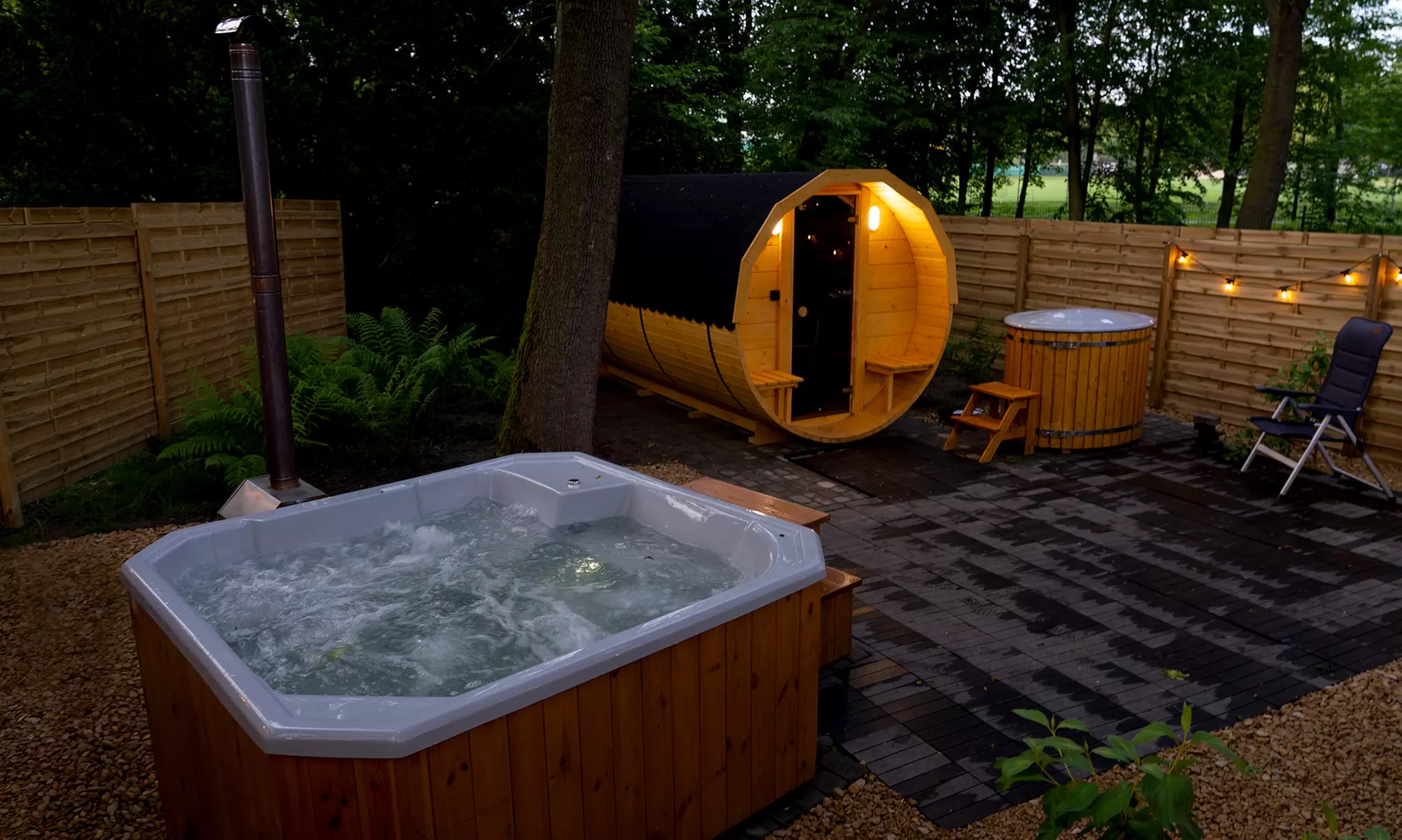 Strefa relaksu dla 2-6 osób: sauna, jacuzzi, kuchnia włoska i koktajle