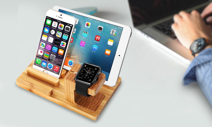 Image 2: Wooden Docking Station