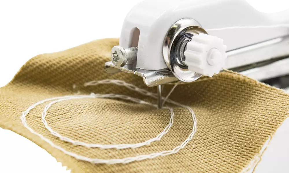 Tragbare Mini-Nähmaschine