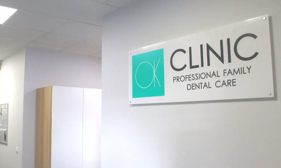 Wybielanie zębów lampą Beyond