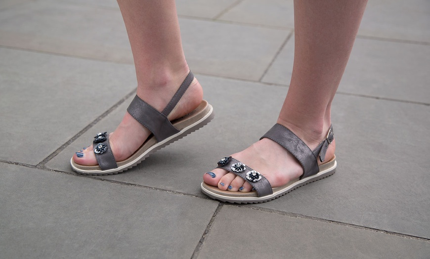 Image 9: Gluv Women's Tahay Sandals
