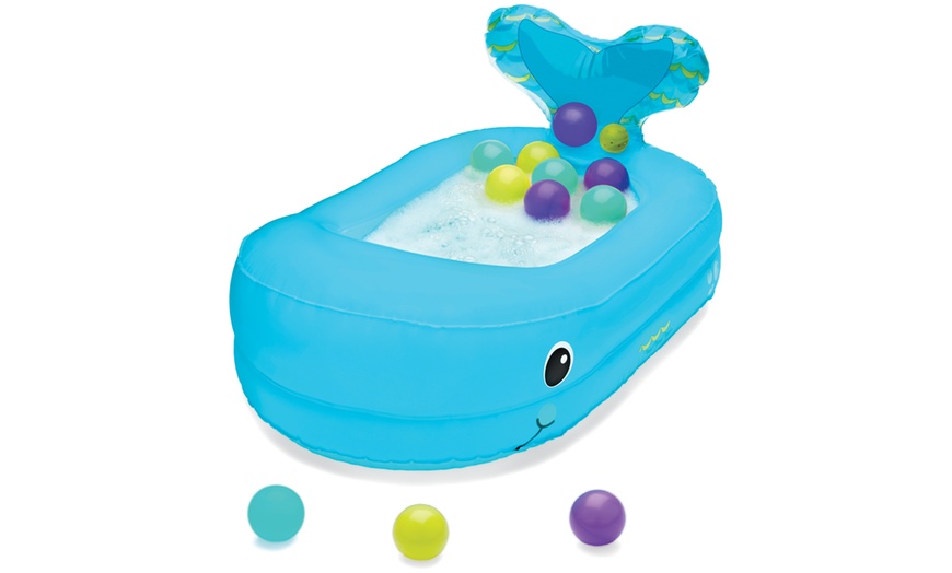 Image 2: Infantino Whale Bath Tub