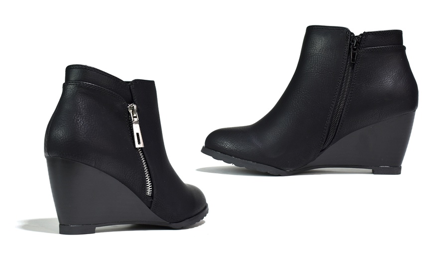 Image 10: Women's Wedge Heel Ankle Boots